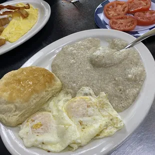 2 Egg Breakfast with SIDE of Tomato (2.99$ extra for tomato)