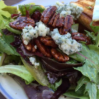 Apple Pecan Salad