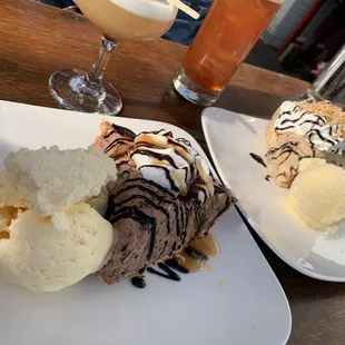 Root beer float pie and peanut butter cream pie