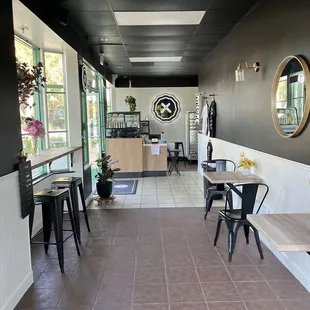 Inside Pie Dreams, Newark Marketplace Shopping Center, Newark, CA.
