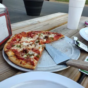 sausage, pepperoni, onions and green pepper