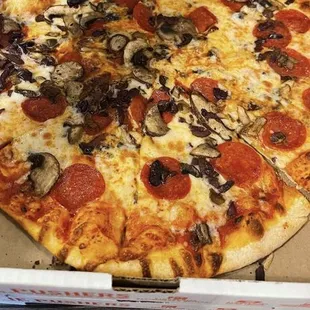 Whole Pie with Pepperoni + Mushrooms + Black Olives