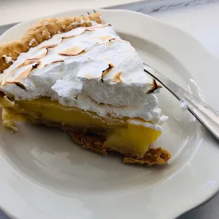 Lemon Merengue Pie