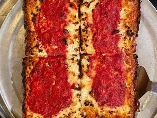 Niki's Pizza