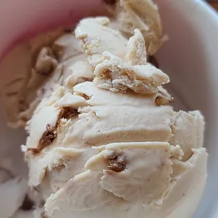 Piemonte Hazelnut Chocolate Crunch  01-16-2022