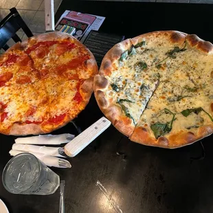 1/2 cheese and 1/2 pepperoni and white creamy pizza