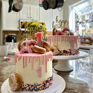 This is exactly what I wanted. These donut cakes were perfect!!