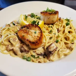 Scallops carbonara