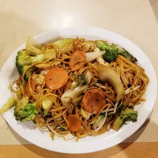 Chicken Lo Mein