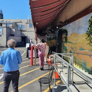 Bit of a line on a sunny Saturday... bit it moves quickly