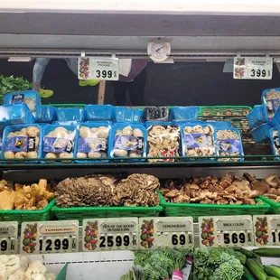 Love the selection of fresh gourmet mushrooms