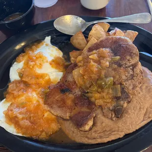 Huevos rancheros with pork chop $6.99