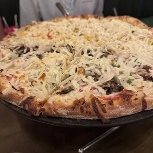 Vegetarian and jardenrio half half pizza