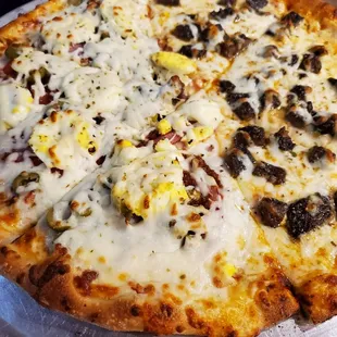 Medium pizza, half Cuban half Portuguese , completely delicious.