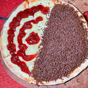 Guava and Catupiry Pizza, Brigadeiro Pizza