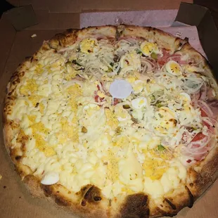 Half chicken/catupiry and half Portuguese