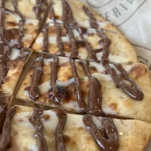 Dessert Pizza with Nutella
