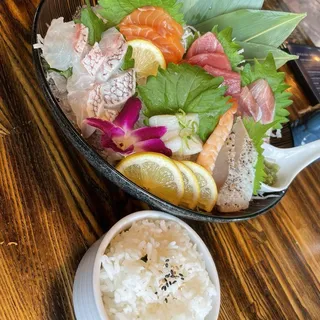 Sashimi Dinner Combo