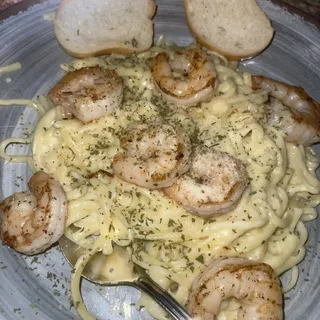 Blackened Shrimp Alfredo