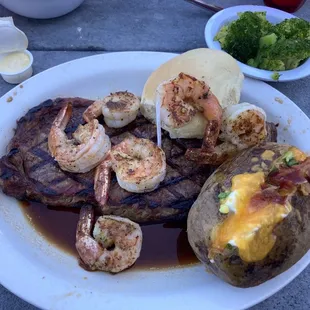 Grilled Shrimp Salad