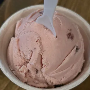 Strawberry ice cream