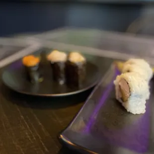 Uni, mayo scallop and California rolls