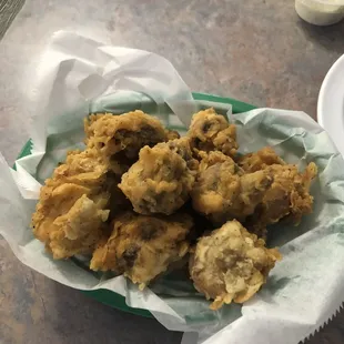 fried chicken, fried chicken wings, chicken wings and fried chicken, food, chicken, bbq chicken, chicken wings, bbq wings, poultry