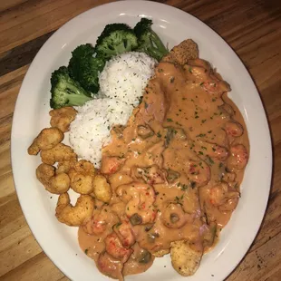 Pier 61 Special Etouffee Platter with popcorn shrimp and fried catfish