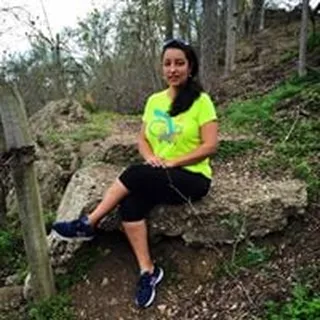 Nora G.
