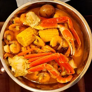 Pier 81 Boiling Seafood & Bar