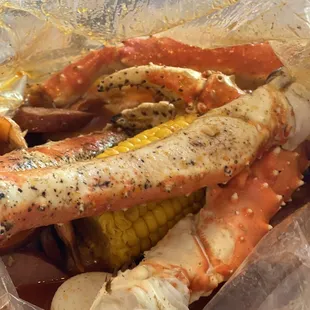 Boiled shrimp and king crab
