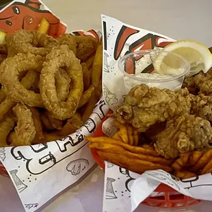 Deep-fried Caamari &amp; Oysters