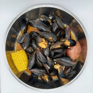 black mussel boil