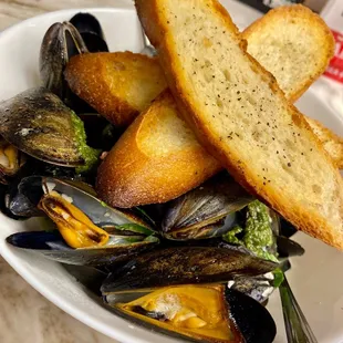 White mussels