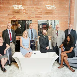 Meet the team at Pierce Dallas' showroom! A space full of hardware and plumber experts, eager to help you with your new design or renovation