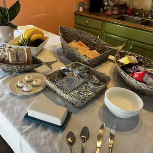 The advertised (by the owner) "continental" breakfast.