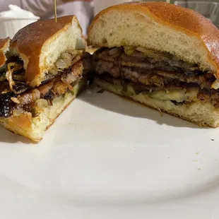 BBQ beef brisket sandwich...DO NOT SHARE!!!