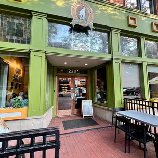Pies &amp; Pints - front of the restaurant