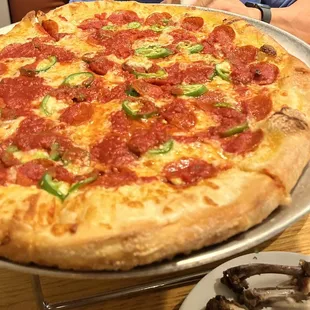 Jalapeño and pepperoni pizza