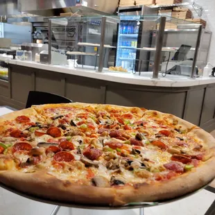 Medium Cashew, Pepperoni, Mushroom, Peppers &amp; Extra Cheese Pizza