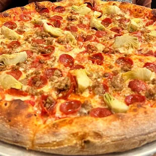 Nee York Style Pizza