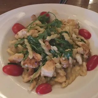 Gemelli Arugula Pollo