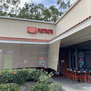 Outdoor Dining Available