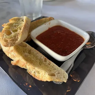 FREE bread and marinara