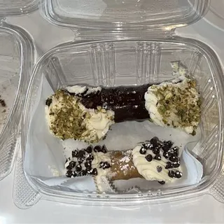 Chocolate Chip Cannoli