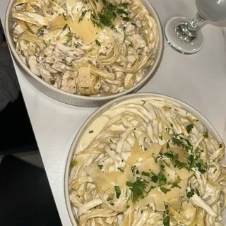 Fettuccine Alfredo