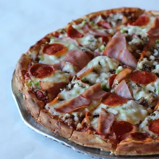 ORDER NAPOLEON STYLE THIN CRUST PIZZA OR SICILIAN STYLE THICK CRUST PIZZA! Meat Combo Hamburger Pizza made with Pepperoni