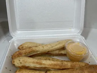 Greek's Pizzeria