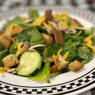 Piezanos Rustic Pizza and Wine