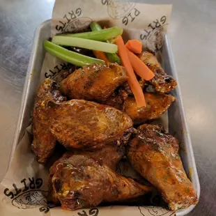 chicken wings, fried chicken, food, chicken, chicken wings and fried chicken, fried chicken wings, bbq wings, poultry, bbq chicken